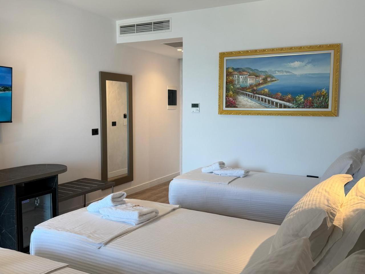 The Queen'S Lion Premium Hotel Sarandë Exteriér fotografie