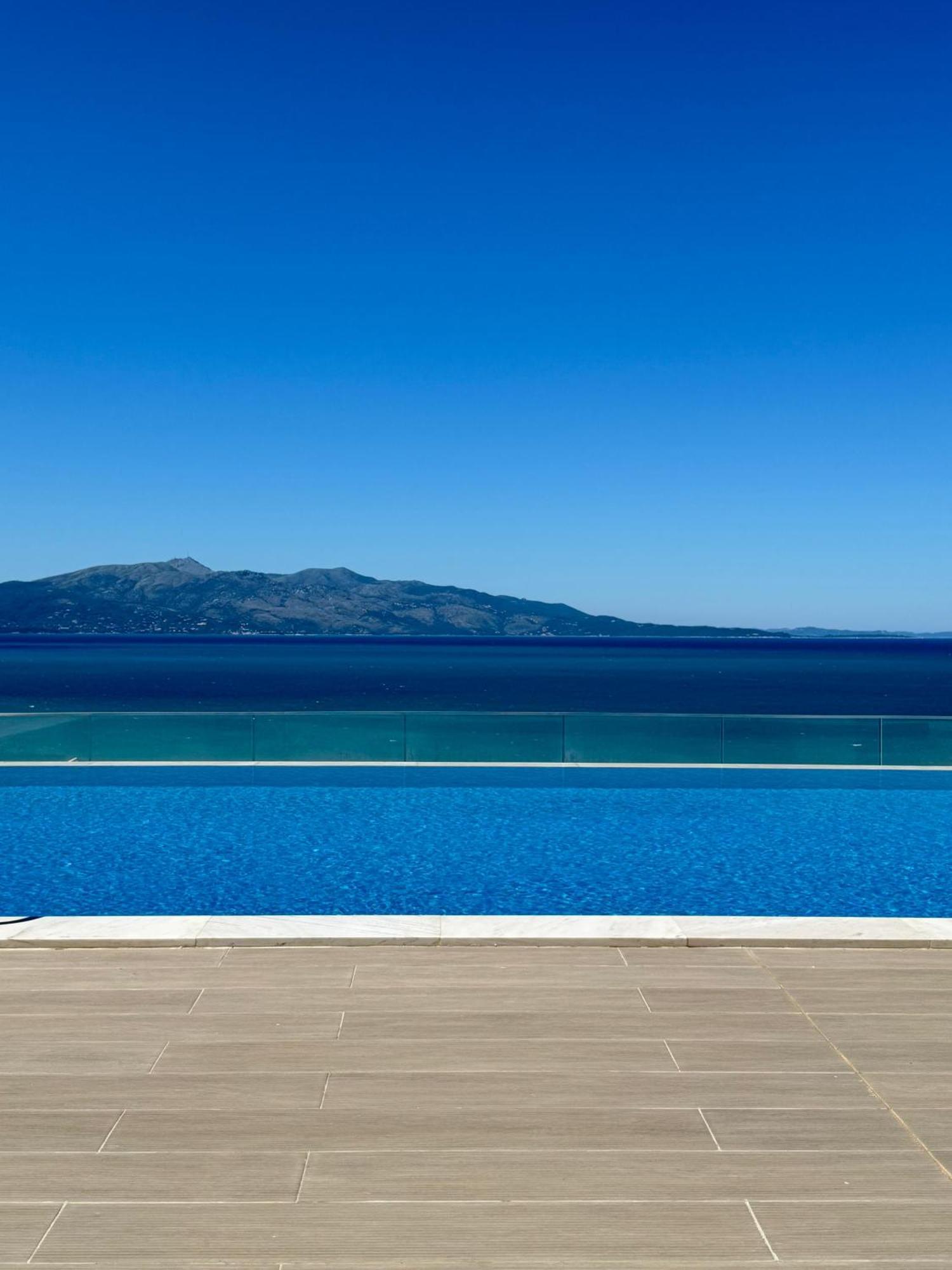 The Queen'S Lion Premium Hotel Sarandë Exteriér fotografie